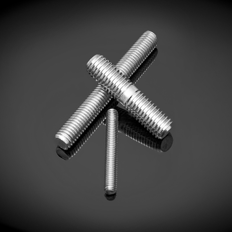 DIN 835 ruostumattomasta teräksestä valmistettu kaksipää